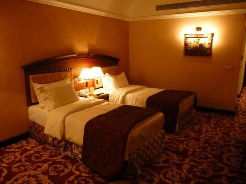 Basra International Hotel Zewnętrze zdjęcie