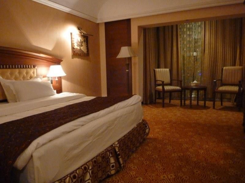 Basra International Hotel Zewnętrze zdjęcie