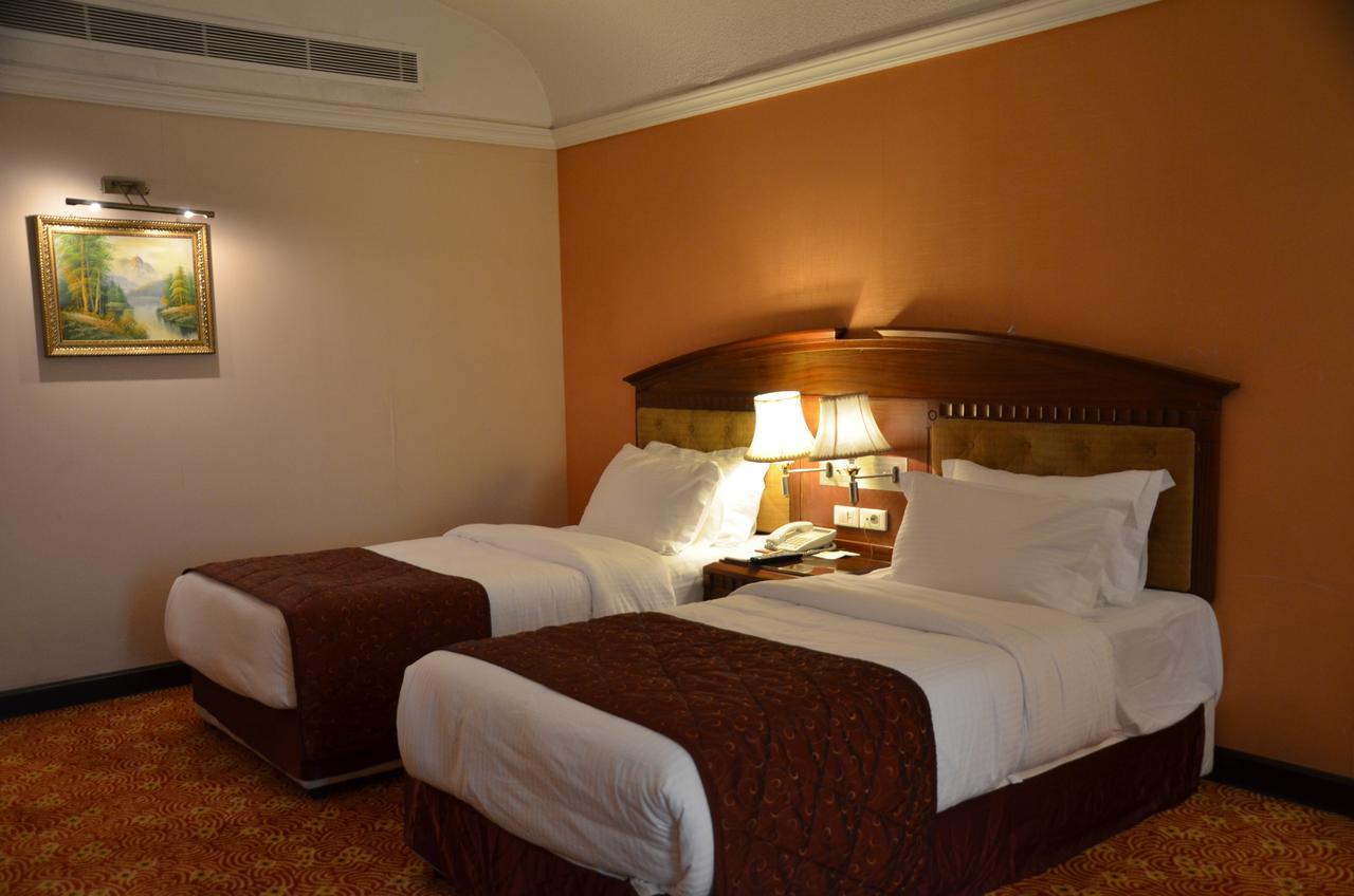 Basra International Hotel Zewnętrze zdjęcie