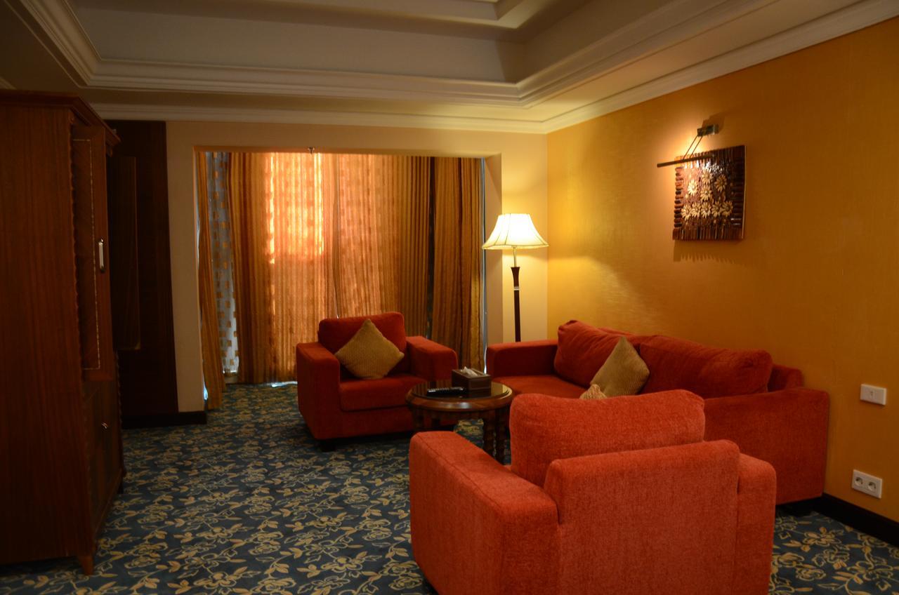 Basra International Hotel Zewnętrze zdjęcie
